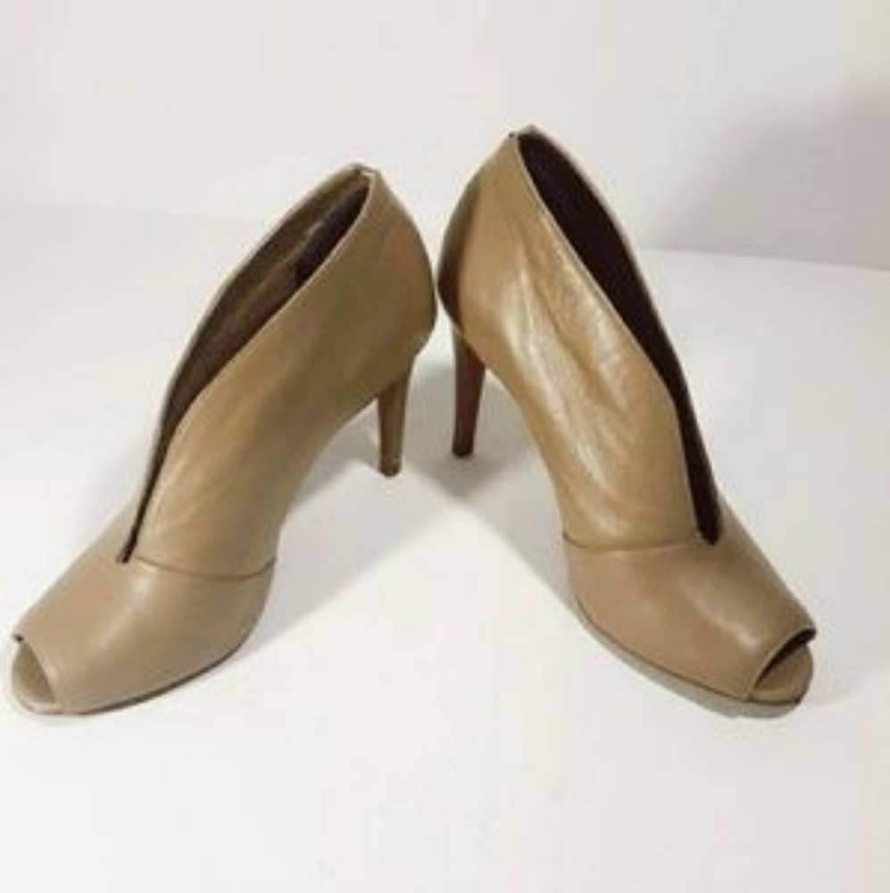 Levity shoes